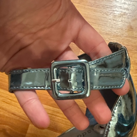 Madden Girl Metallic Blue Block Heel Sandals 9 - Picture 7 of 9